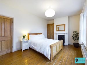 Bedroom- click for photo gallery